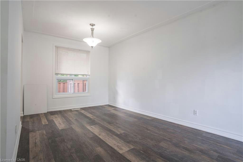 Upper-695 Glen Forrest Boulevard, Waterloo, ON, N2L 4K7 - 7