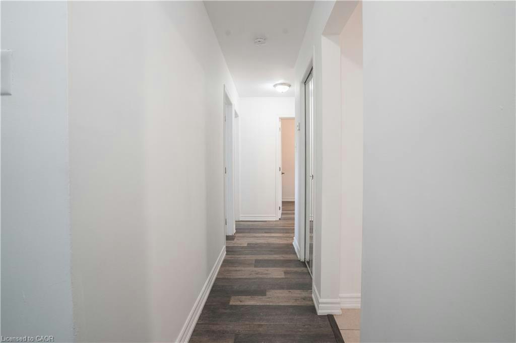 Upper-695 Glen Forrest Boulevard, Waterloo, ON, N2L 4K7 - 10