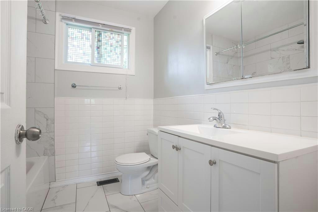 Upper-695 Glen Forrest Boulevard, Waterloo, ON, N2L 4K7 - 17