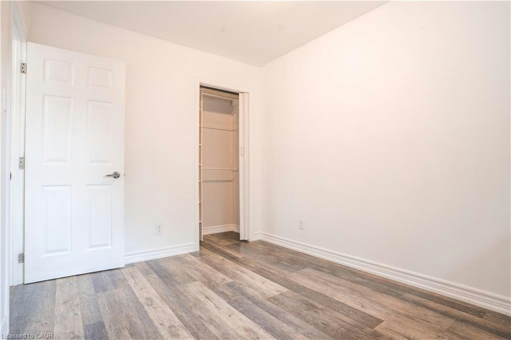 Upper-695 Glen Forrest Boulevard, Waterloo, ON, N2L 4K7 - 13