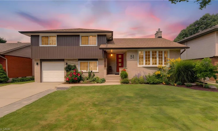 51 Charlotte Crescent