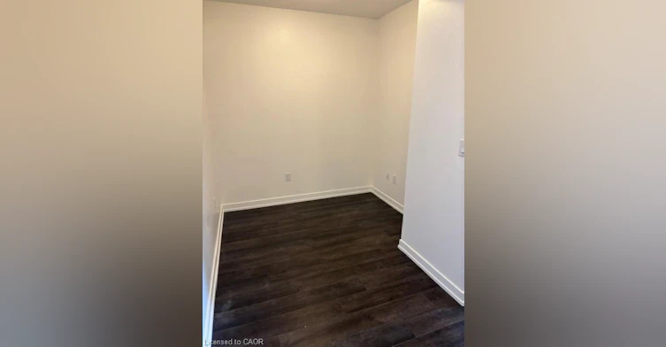 527-10 Mallard Trail, Hamilton, ON, L8B 2A7 - 13