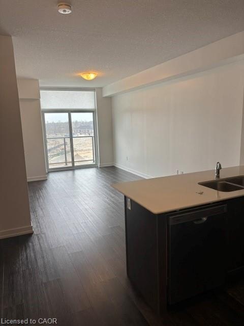 527-10 Mallard Trail, Hamilton, ON, L8B 2A7 - 5