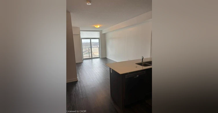 527-10 Mallard Trail, Hamilton, ON, L8B 2A7 - 5