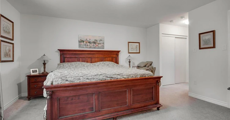 18 Blue Oak Street, Kitchener, ON, N2K 0K3 - 23