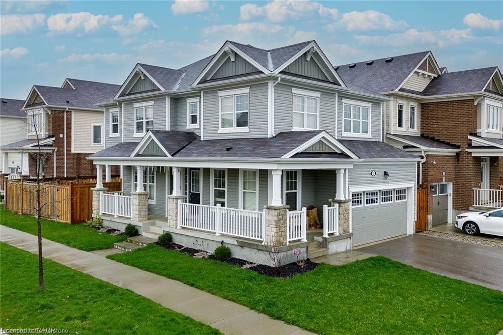 18 Blue Oak Street, Kitchener, ON, N2K 0K3 - 3