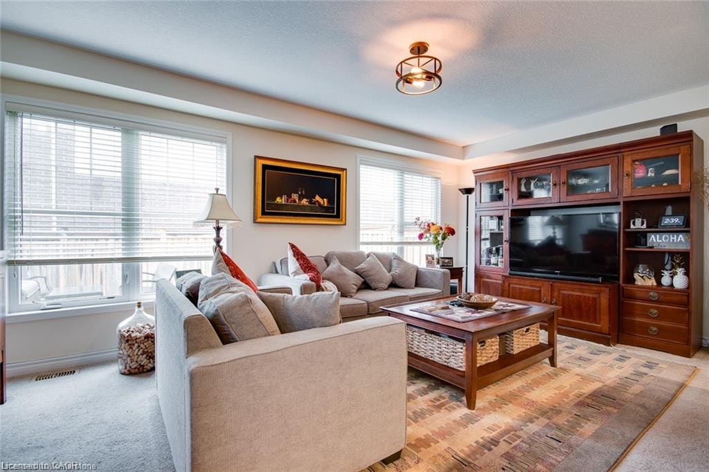 18 Blue Oak Street, Kitchener, ON, N2K 0K3 - 14