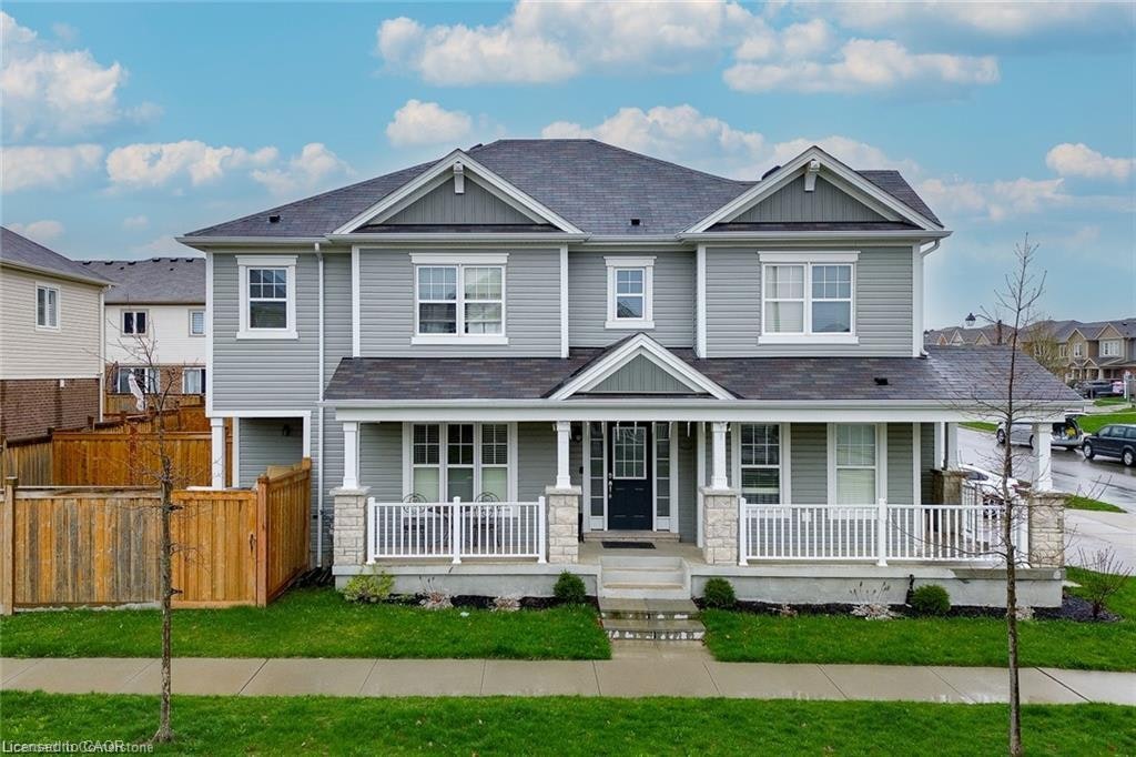 18 Blue Oak Street, Kitchener, ON, N2K 0K3