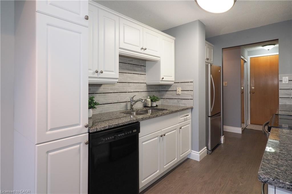 PH-55 Blue Springs Drive, Waterloo, ON, N2J 4T3 - 20