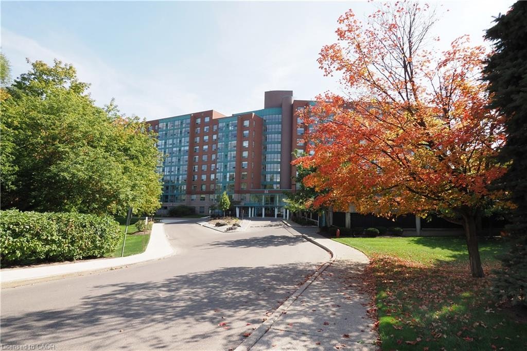 PH-55 Blue Springs Drive, Waterloo, ON, N2J 4T3 - 2