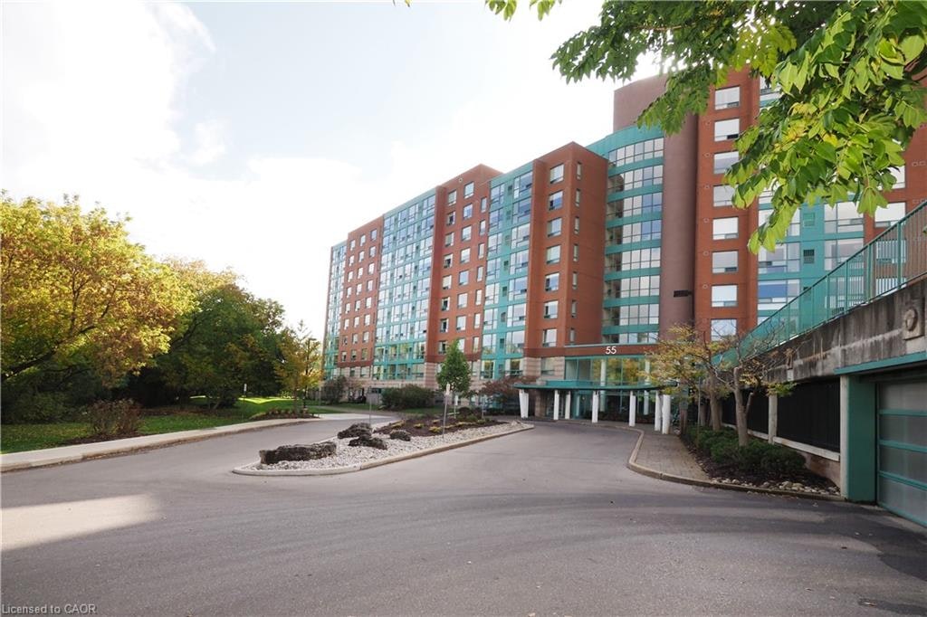 PH-55 Blue Springs Drive, Waterloo, ON, N2J 4T3 - 43