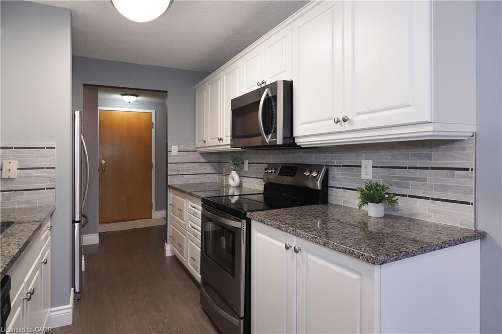 PH-55 Blue Springs Drive, Waterloo, ON, N2J 4T3 - 21