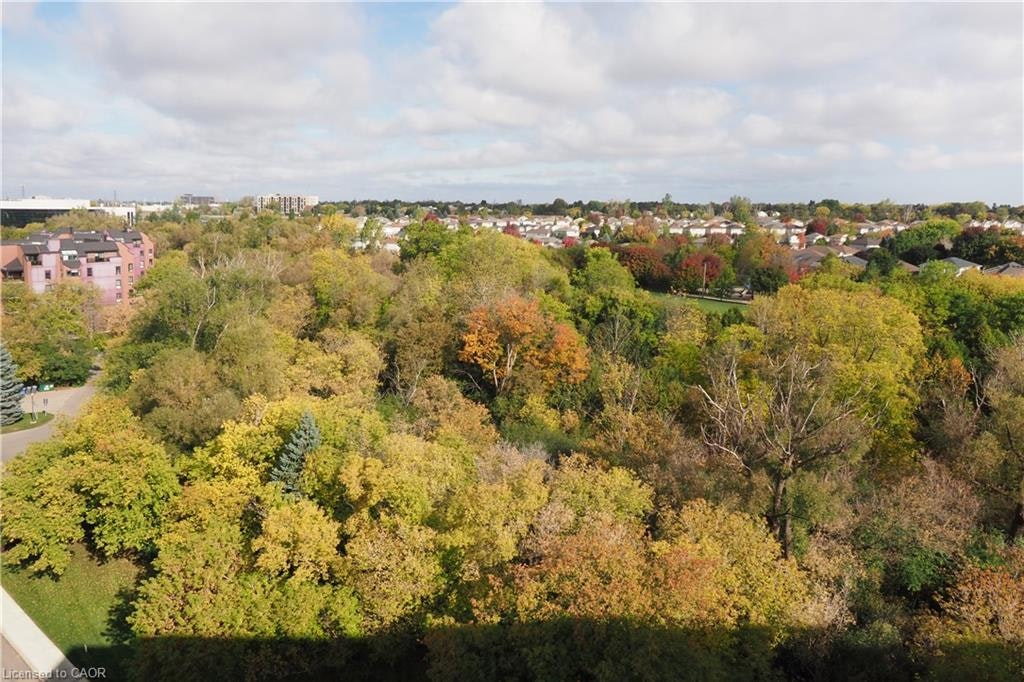 PH-55 Blue Springs Drive, Waterloo, ON, N2J 4T3 - 37