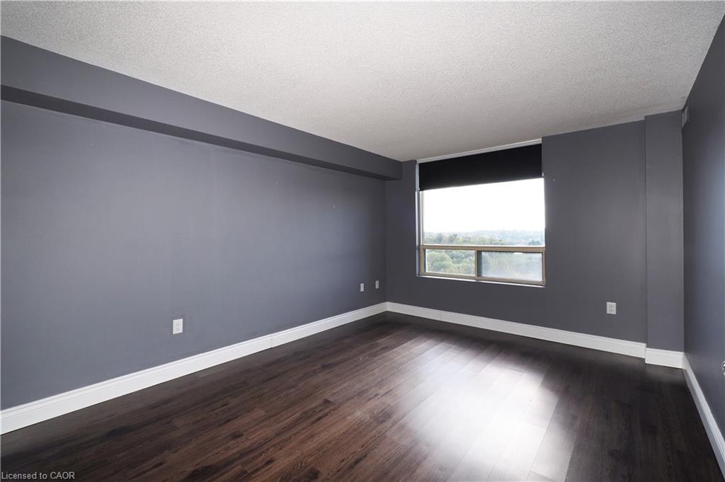 PH-55 Blue Springs Drive, Waterloo, ON, N2J 4T3 - 24