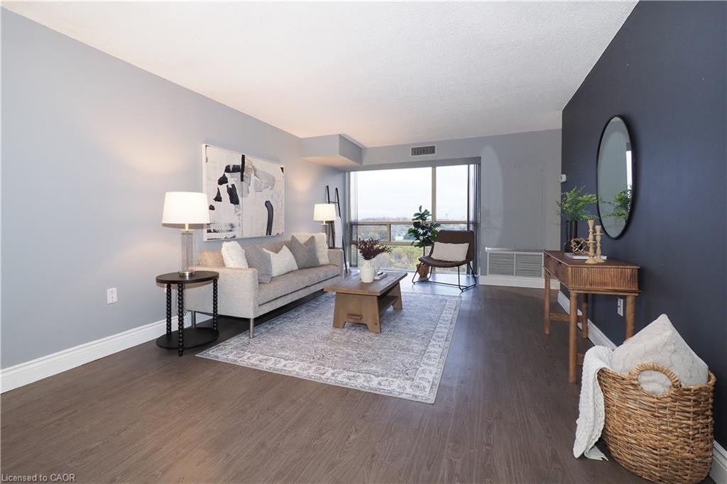 PH-55 Blue Springs Drive, Waterloo, ON, N2J 4T3 - 11