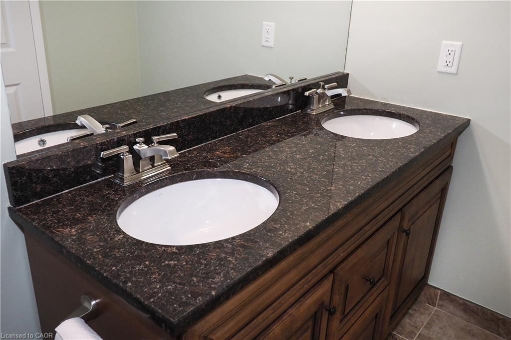 PH-55 Blue Springs Drive, Waterloo, ON, N2J 4T3 - 30