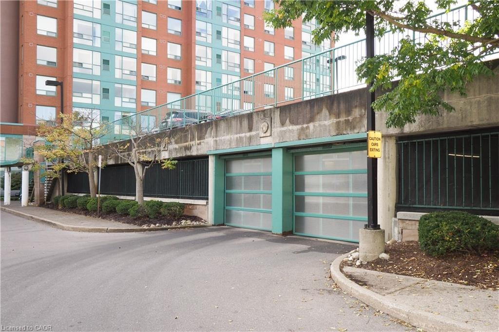 PH-55 Blue Springs Drive, Waterloo, ON, N2J 4T3 - 44