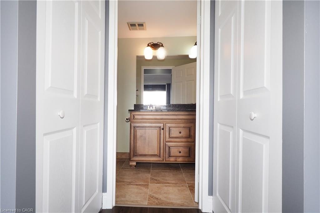 PH-55 Blue Springs Drive, Waterloo, ON, N2J 4T3 - 27
