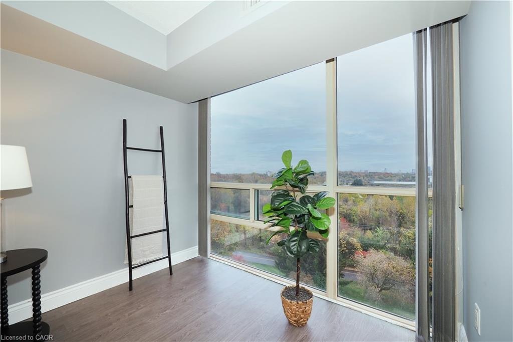 PH-55 Blue Springs Drive, Waterloo, ON, N2J 4T3 - 16