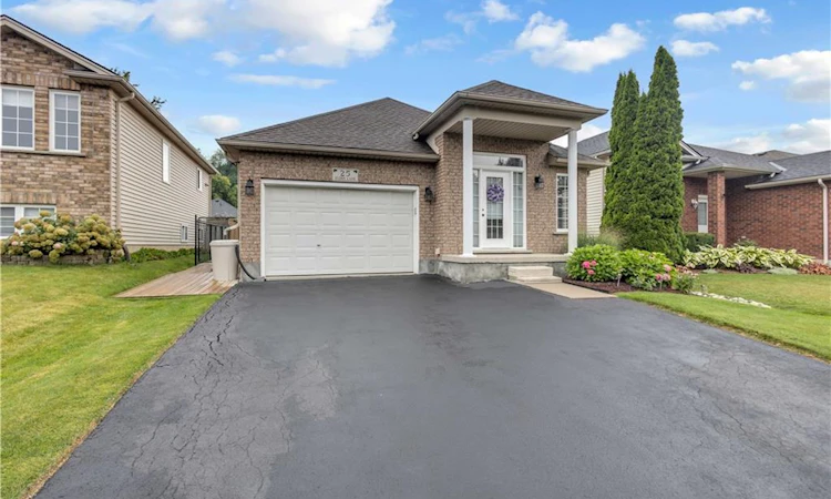 25 Sudds Lane