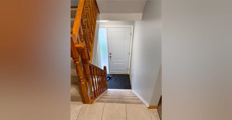 29 East 23rd Street, Hamilton, ON, L8V 2W5 - 2
