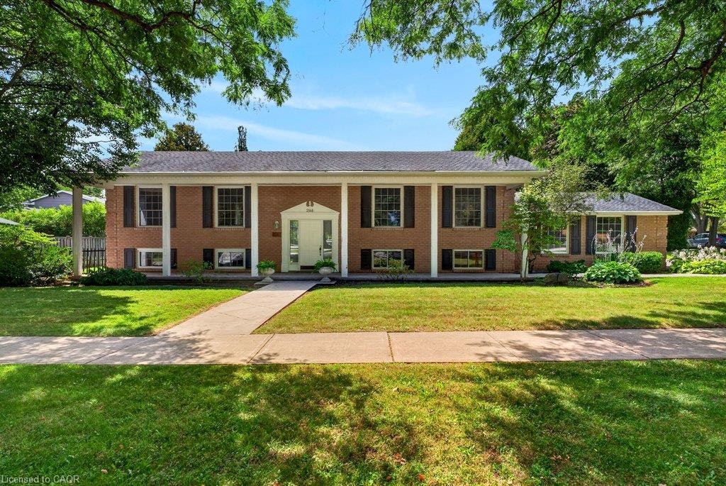 2148 Kerns Road, Burlington, ON, L7P 2W3
