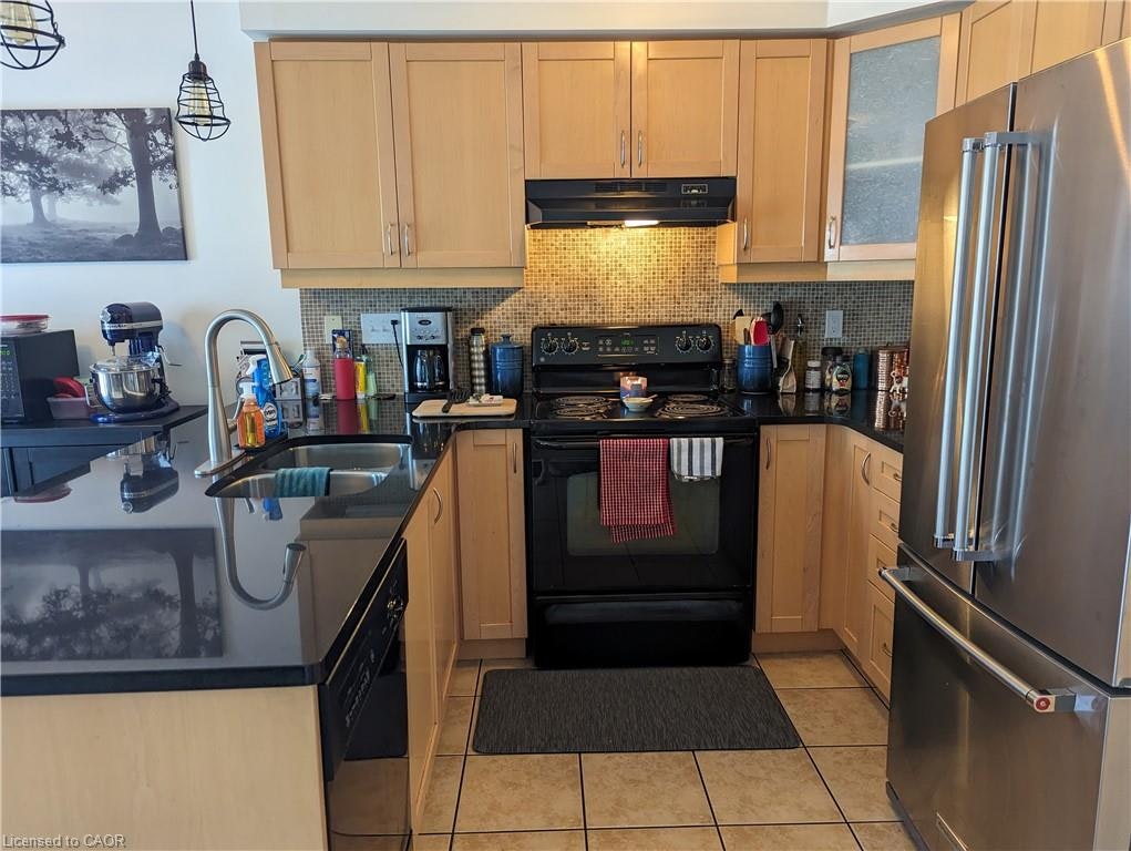 36 Bugdale Drive, Cambridge, ON, N1T 2K2 - 8