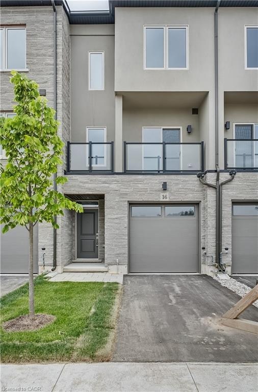 16 Clear Valley Lane, Hamilton, ON, L0R 1W0