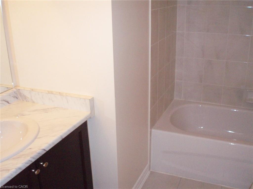 62 Magdalene Crescent, Brampton, ON, L6Z 0G8 - 11