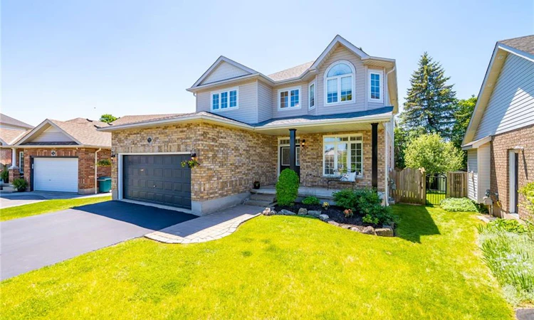 72 Beardmore Crescent