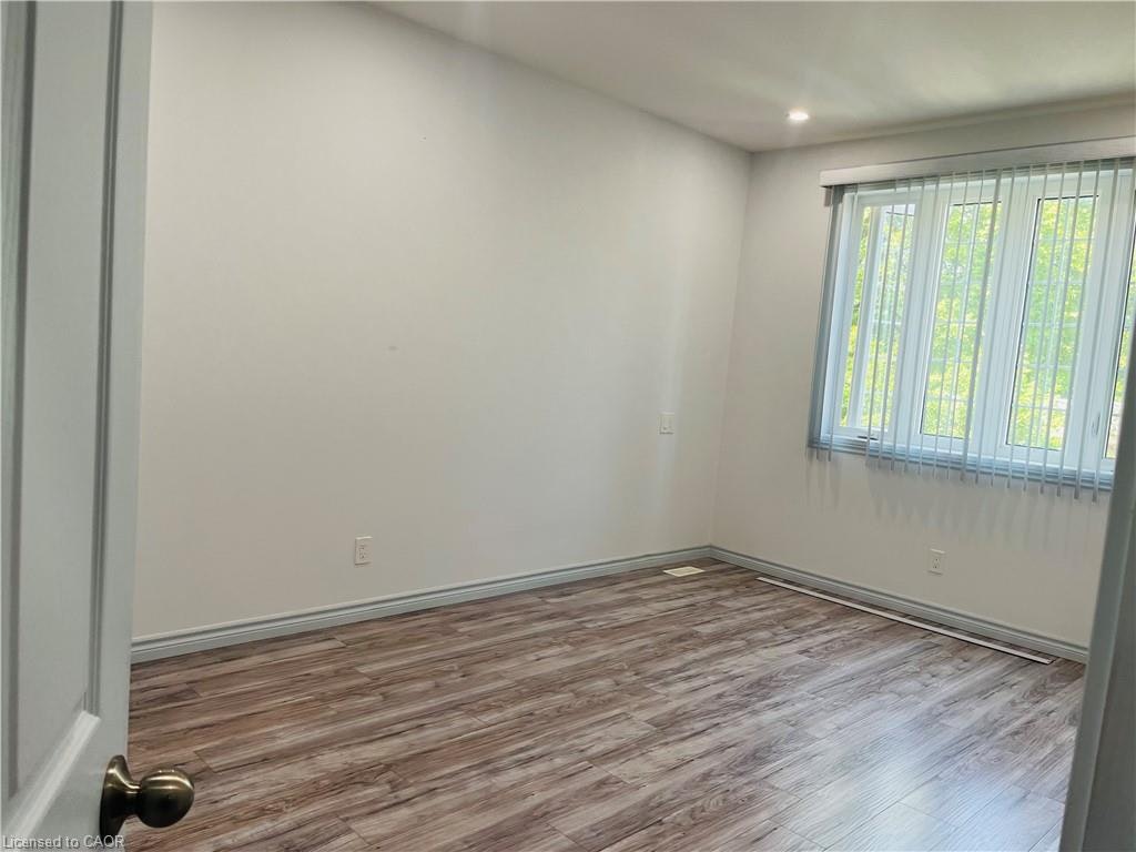 83 Keewatin Avenue, Kitchener, ON, N0B 3M1 - 8