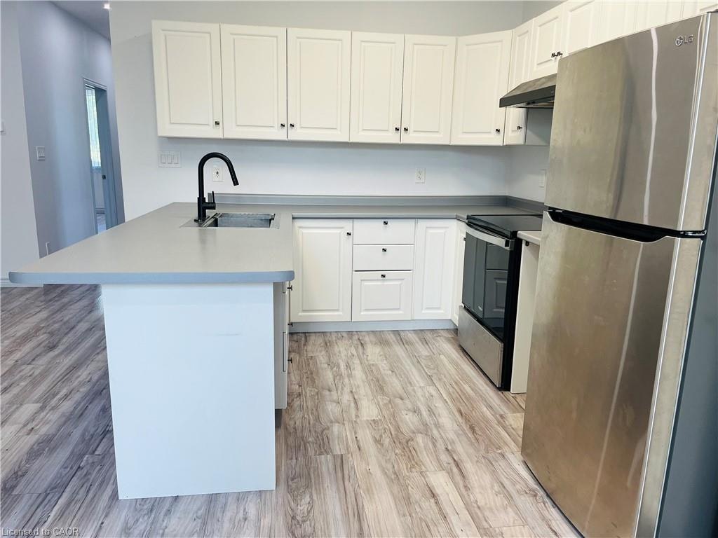 83 Keewatin Avenue, Kitchener, ON, N0B 3M1 - 3