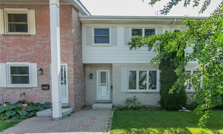 C-513 Weber St N
