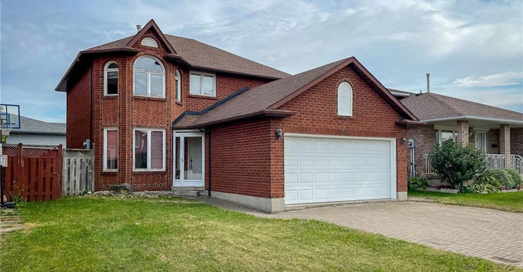 126 Farrington Crescent, Hamilton, ON, L8E 3N4 - 2