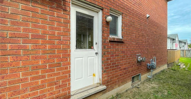 126 Farrington Crescent, Hamilton, ON, L8E 3N4 - 4