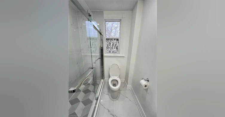 UPPER-1164 Cannon Street E, Hamilton, ON, L8L 2K1 - 7