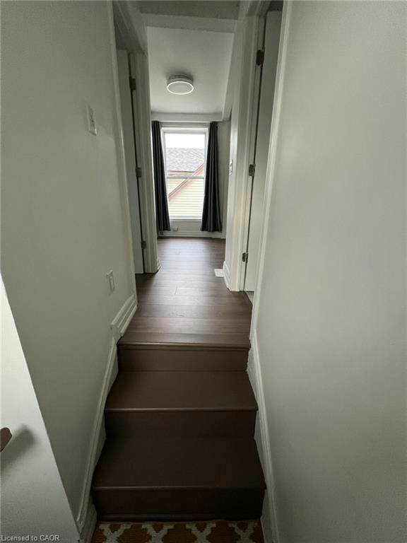 UPPER-1164 Cannon Street E, Hamilton, ON, L8L 2K1 - 3