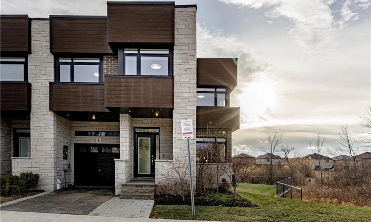 1-35 Midhurst Heights