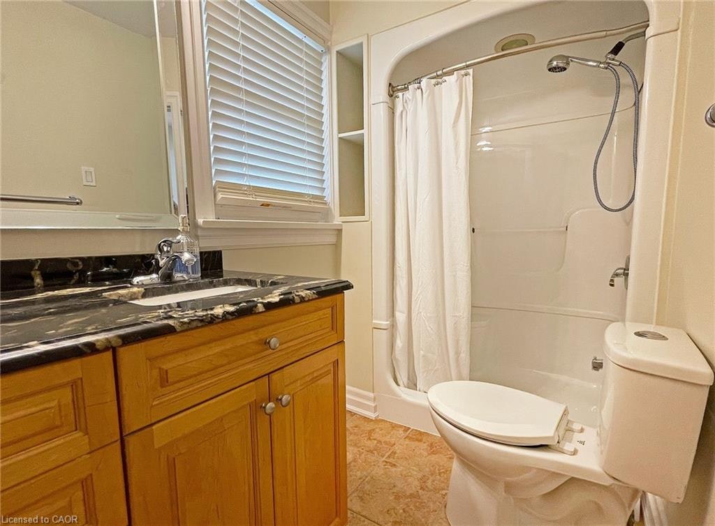 UPPER-6 Myrtle Avenue, St. Catharines, ON, L2M 5W1 - 10