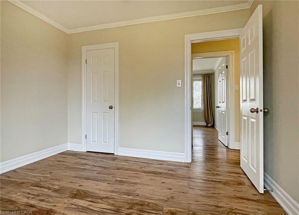 UPPER-6 Myrtle Avenue, St. Catharines, ON, L2M 5W1 - 14