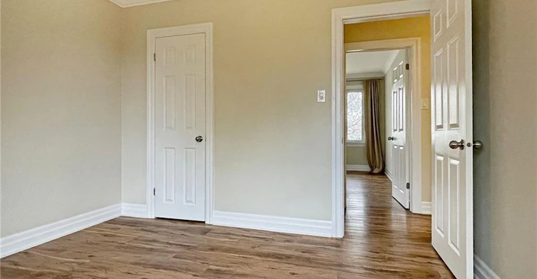UPPER-6 Myrtle Avenue, St. Catharines, ON, L2M 5W1 - 14