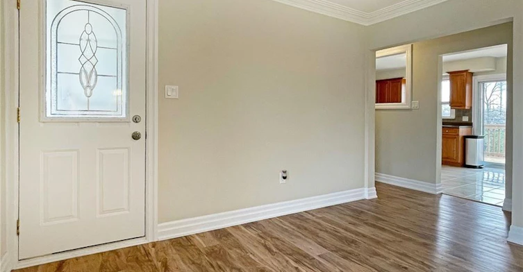 UPPER-6 Myrtle Avenue, St. Catharines, ON, L2M 5W1 - 3