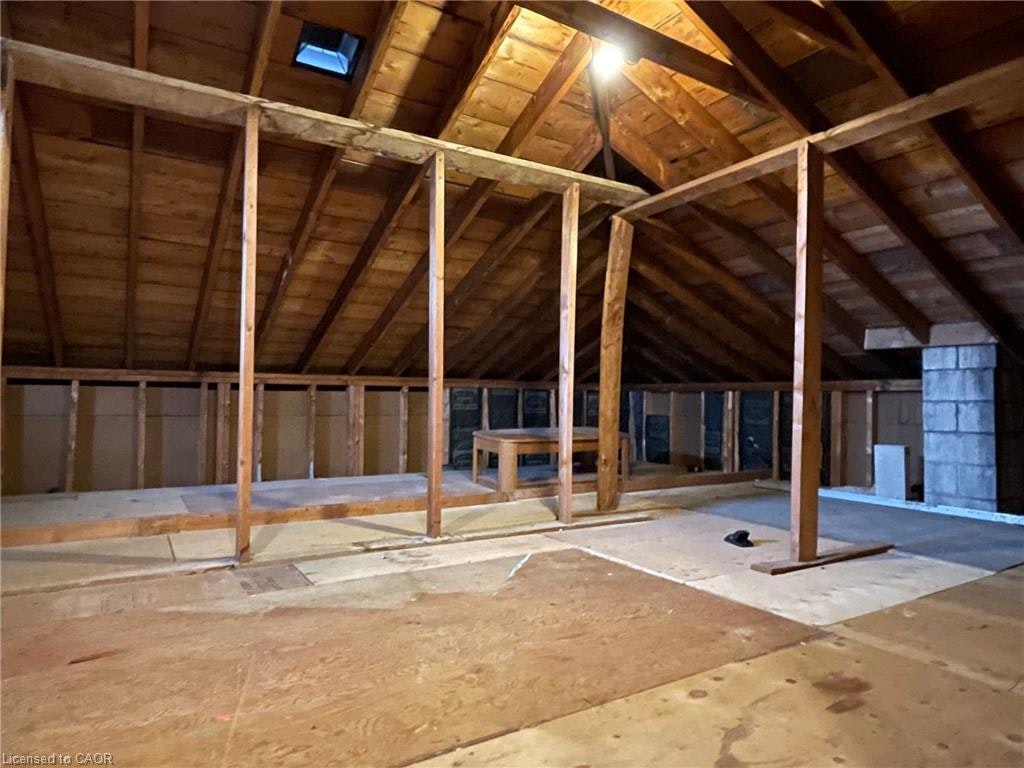 UPPER-6 Myrtle Avenue, St. Catharines, ON, L2M 5W1 - 20