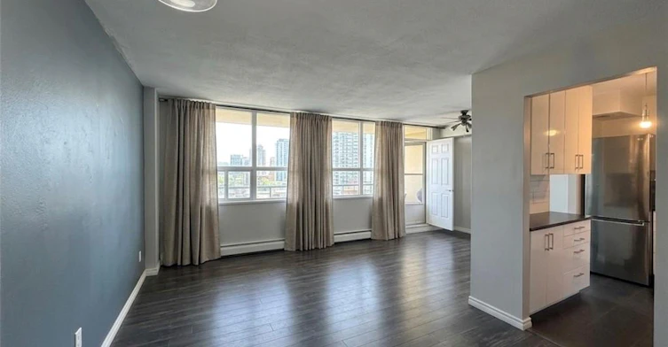 910-15 Nicklaus Drive, Hamilton, ON, L8K 5J5 - 2