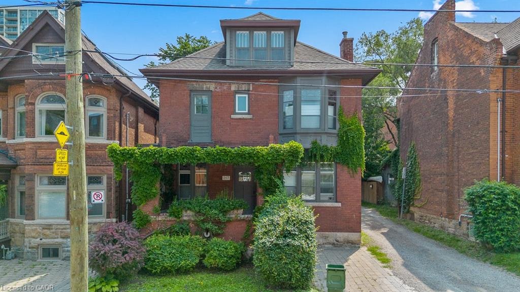 217 Caroline Street S, Hamilton, ON, L8P 3L5
