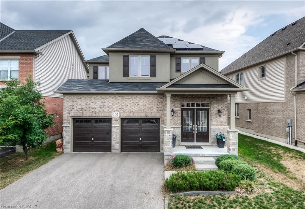 102 Coopershawk Street, Kitchener, ON, N2K 4J8