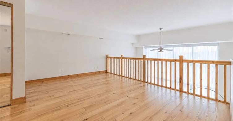305-5 Father David Bauer Drive, Waterloo, ON, N2L 6M2 - 14