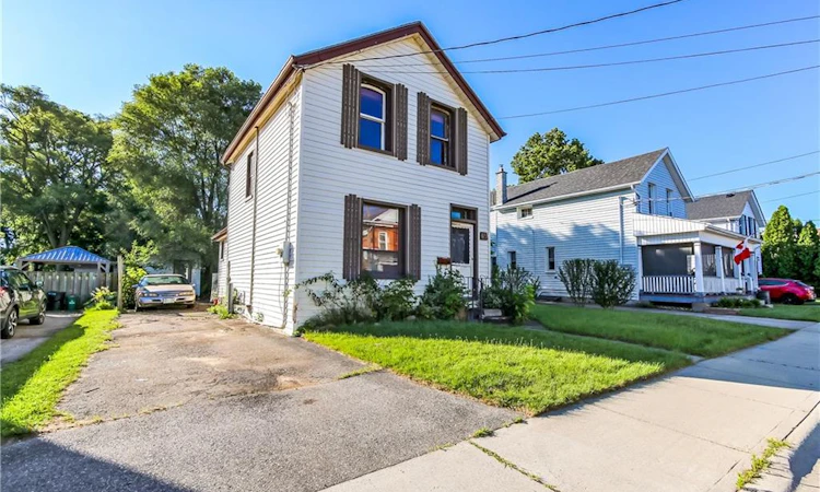 49 Grand Street
