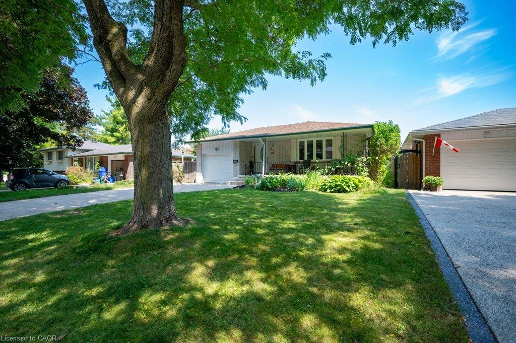 634 Cedargrove Place, Waterloo, ON, N2L 4Y9