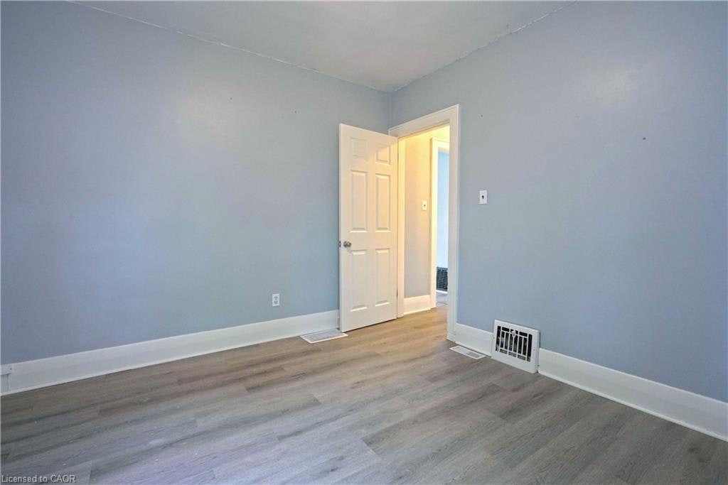 26 Avenue Place, Welland, ON, L3B 4B1 - 8